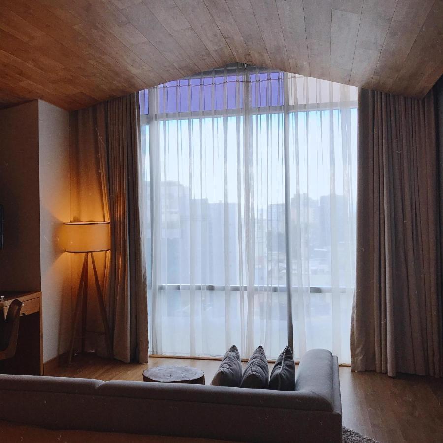 فندق مدينة هوشي منهفي  فيوجين سويتس سايغون المظهر الخارجي الصورة